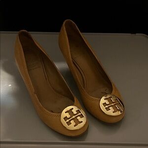 Tory Burch Gold Logo Tan Flats